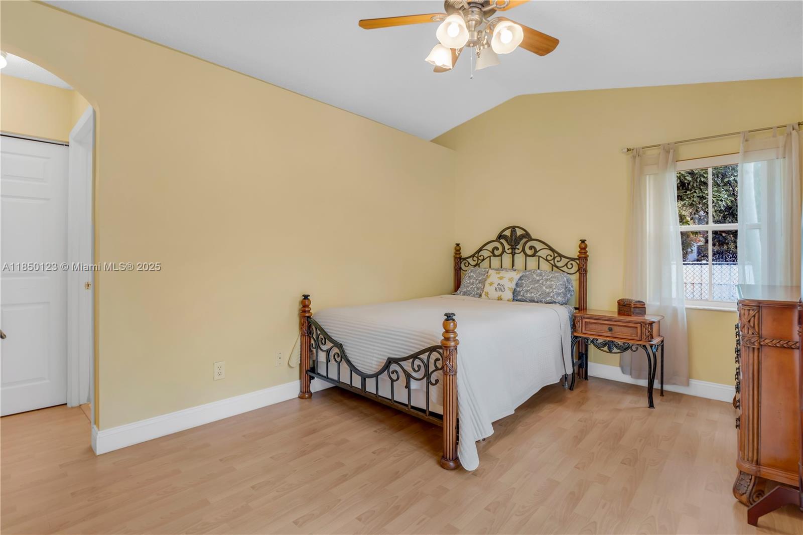 CHAPEL TRAIL REPLAT - Residential