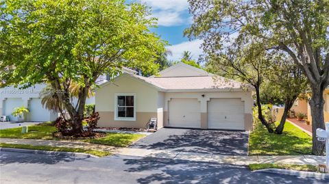 301 NW 207th Ave Pembroke Pines FL 33029