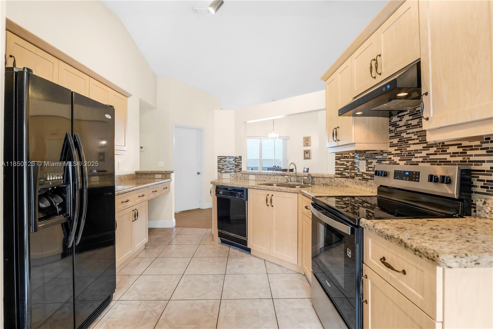 CHAPEL TRAIL REPLAT - Residential