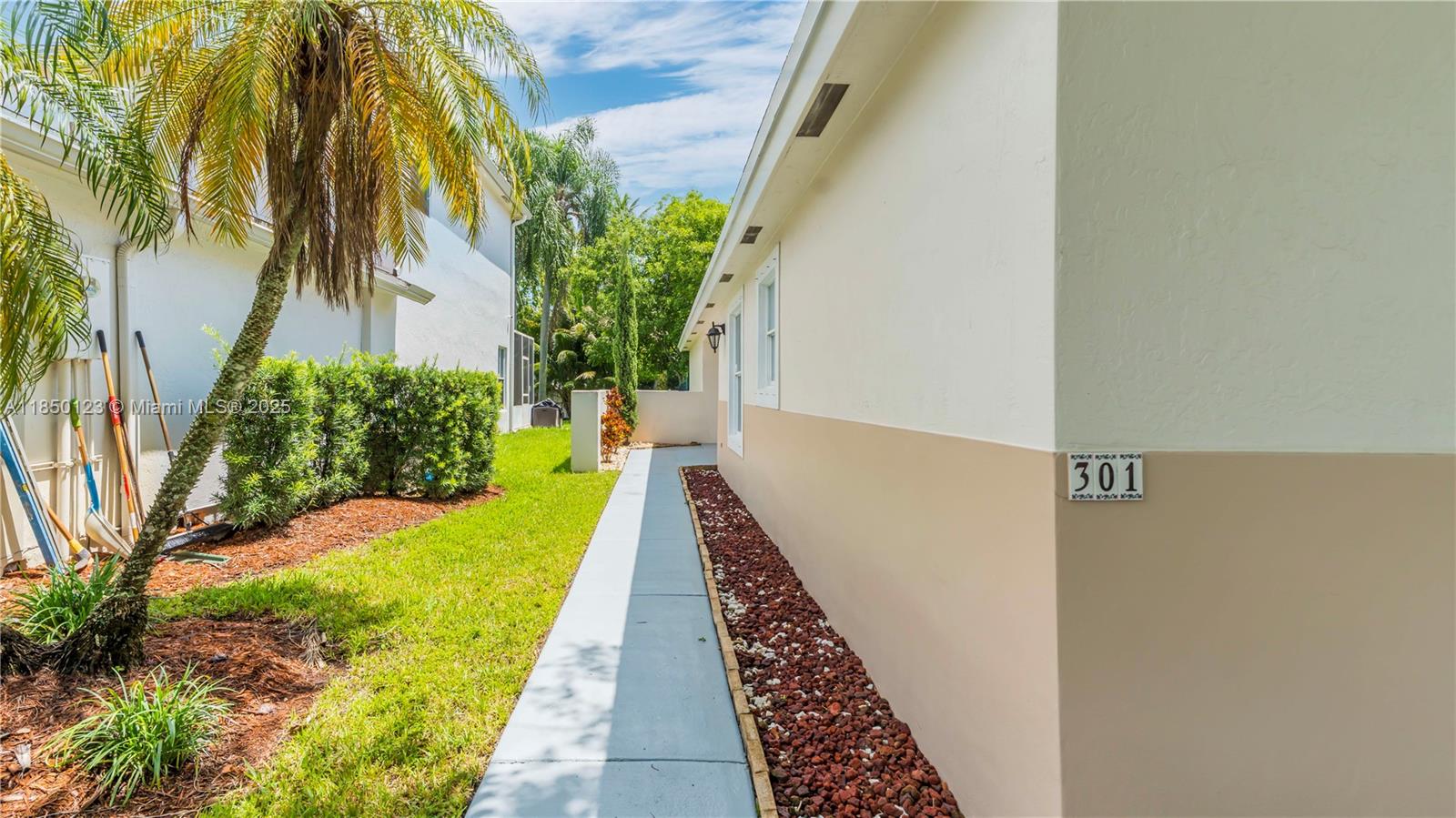 CHAPEL TRAIL REPLAT - Residential