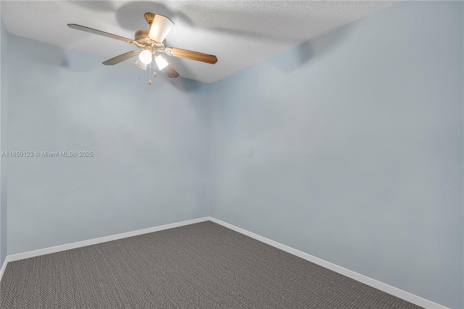 CHAPEL TRAIL REPLAT - Residential