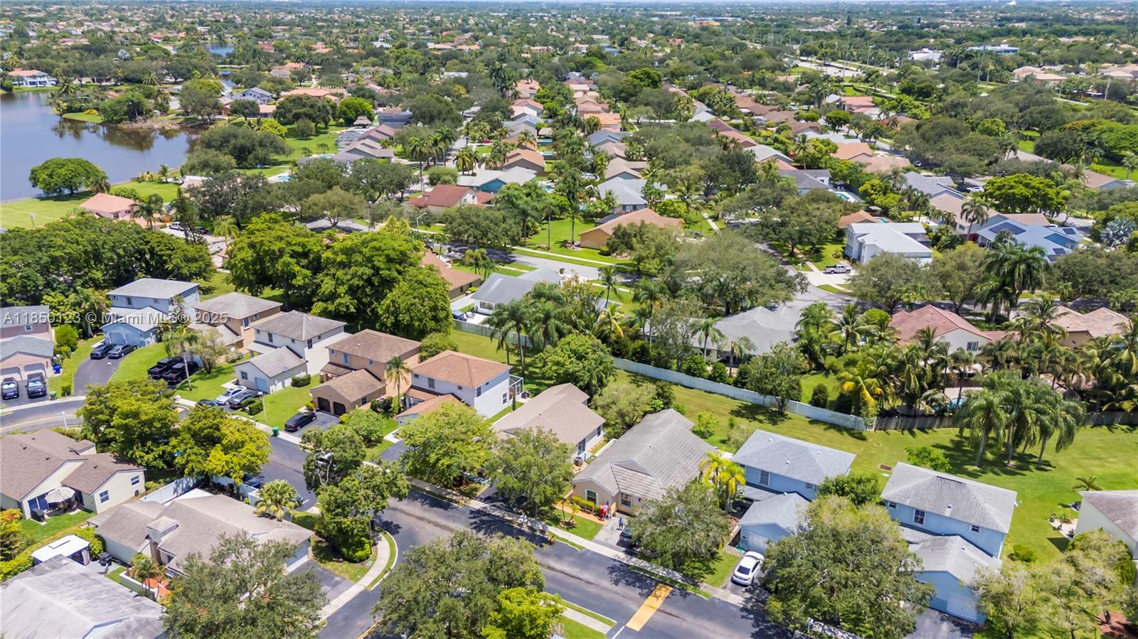 CHAPEL TRAIL REPLAT - Residential