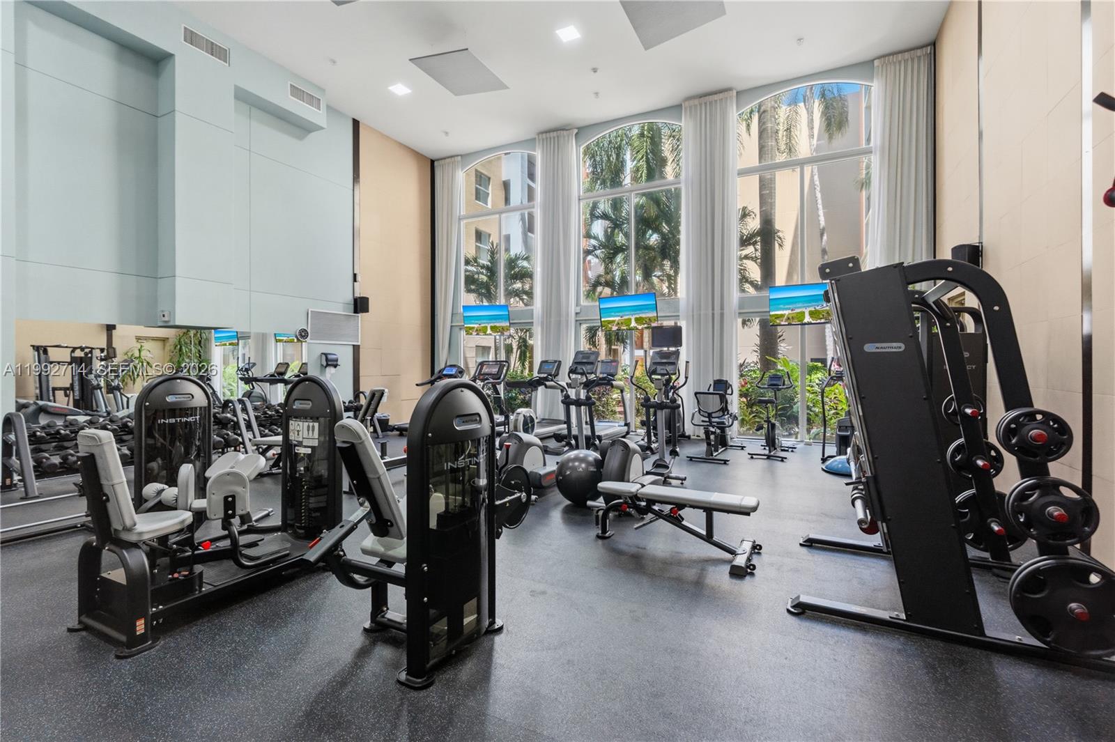 PORTO BELLAGIO CONDO - Residential