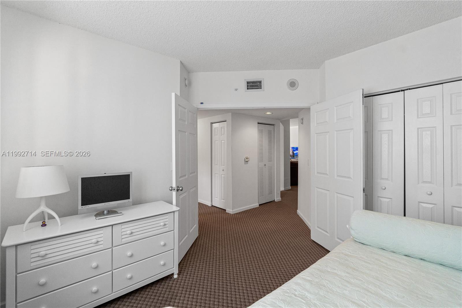 PORTO BELLAGIO CONDO - Residential