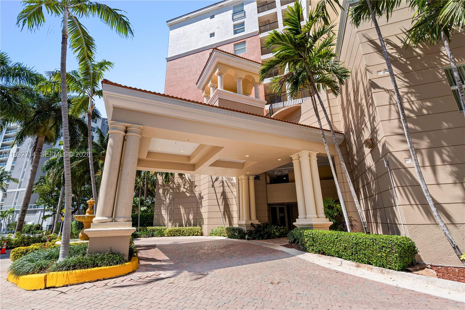 PORTO BELLAGIO CONDO - Residential