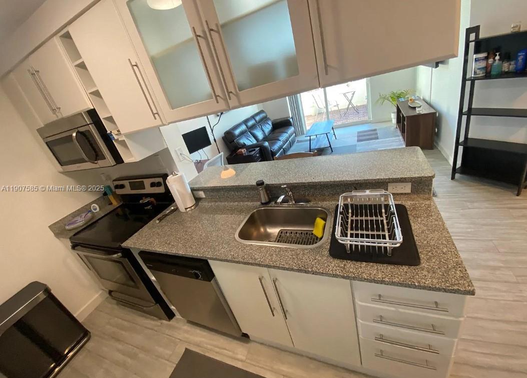 1800 BISCAYNE PLAZA CONDO - Residential