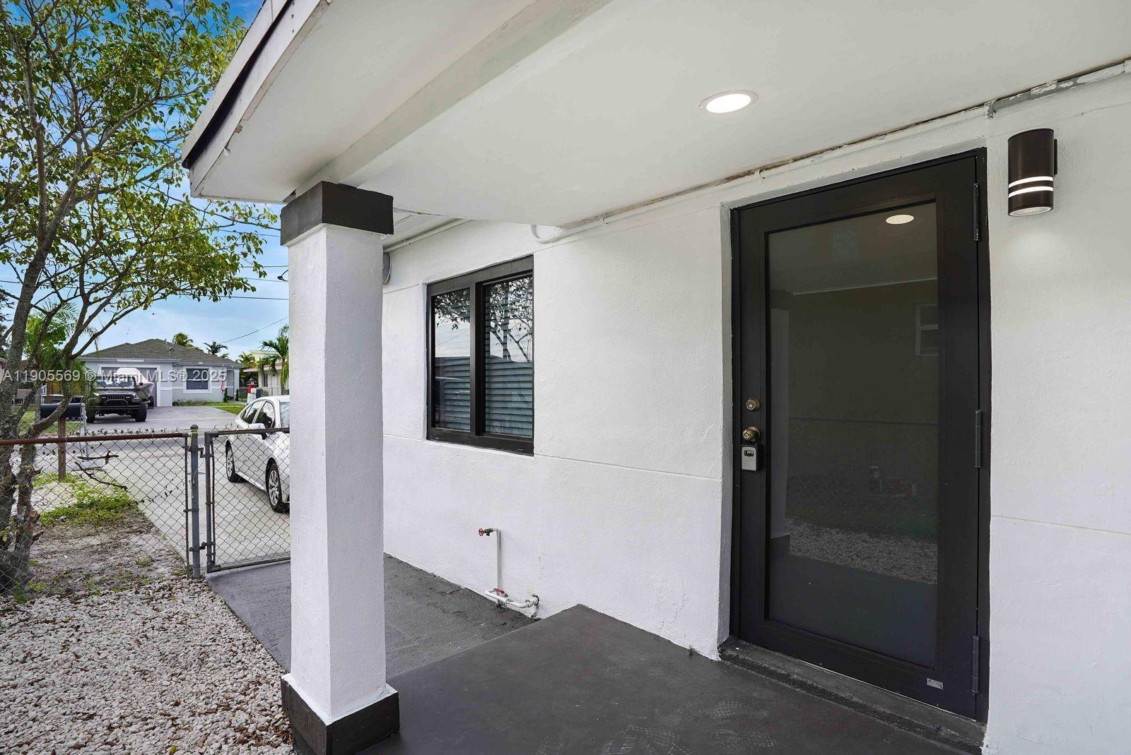 NORTH LAUDERDALE - Residential Lease