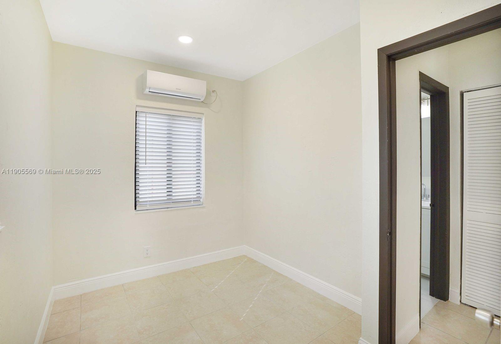 NORTH LAUDERDALE - Residential Lease