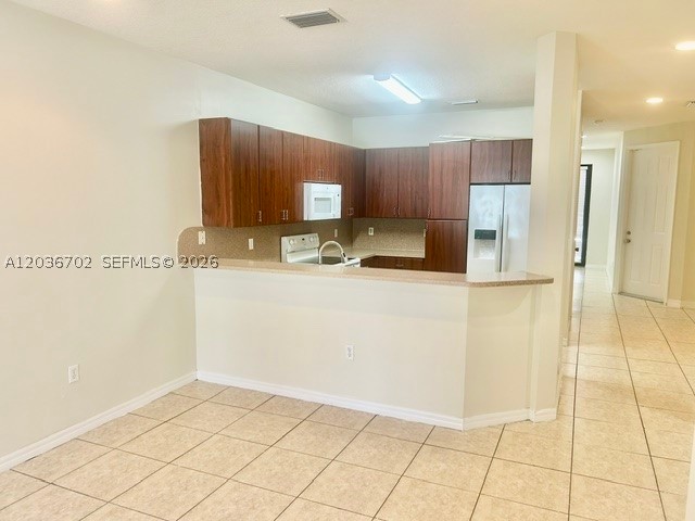 568 NE 35th Ave