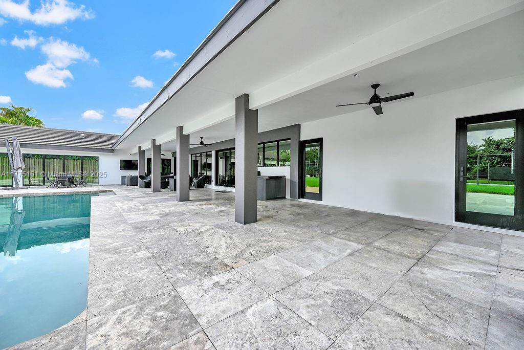 MONTGOMERY GROVES ESTATES - Residential