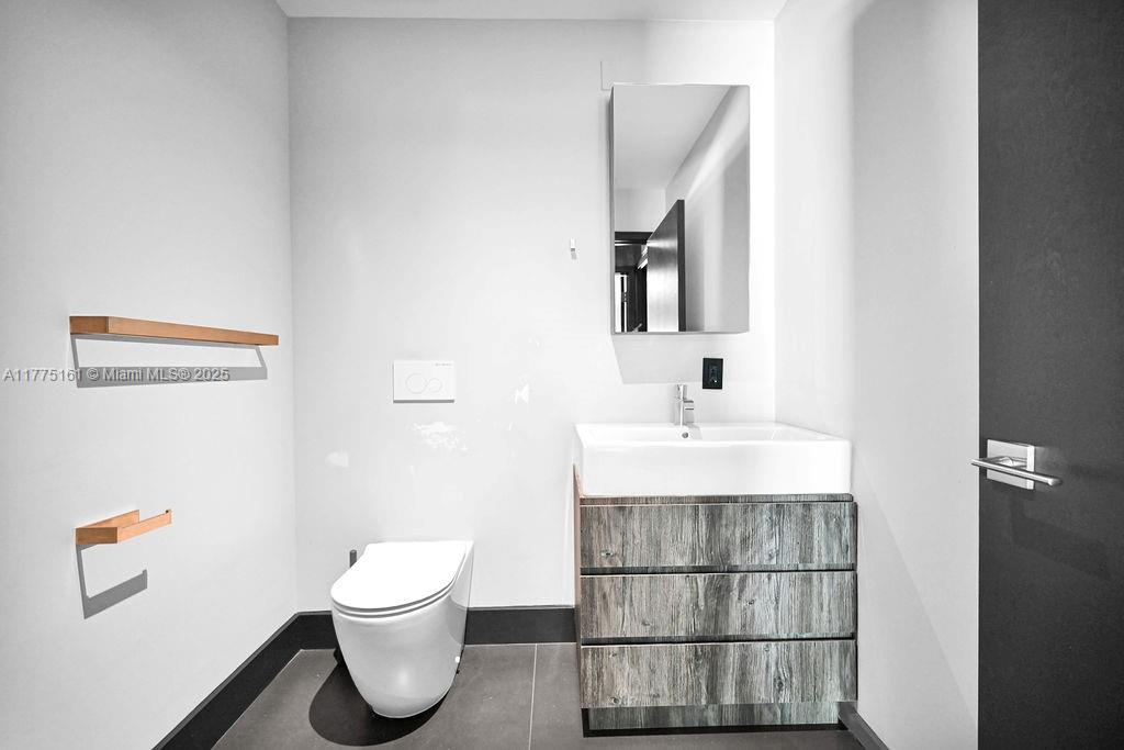 MONTGOMERY GROVES ESTATES - Residential