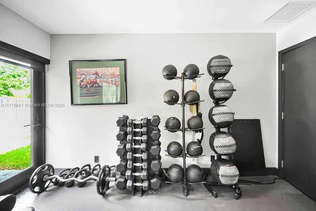 MONTGOMERY GROVES ESTATES - Residential