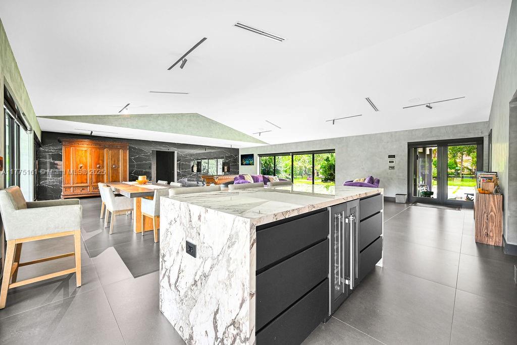 MONTGOMERY GROVES ESTATES - Residential