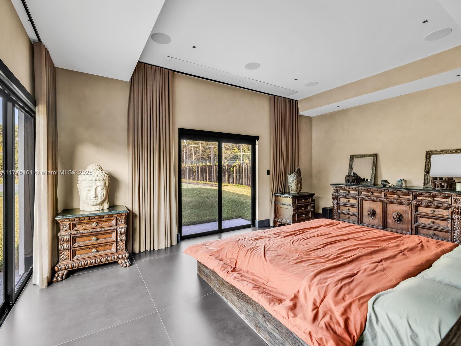 MONTGOMERY GROVES ESTATES - Residential