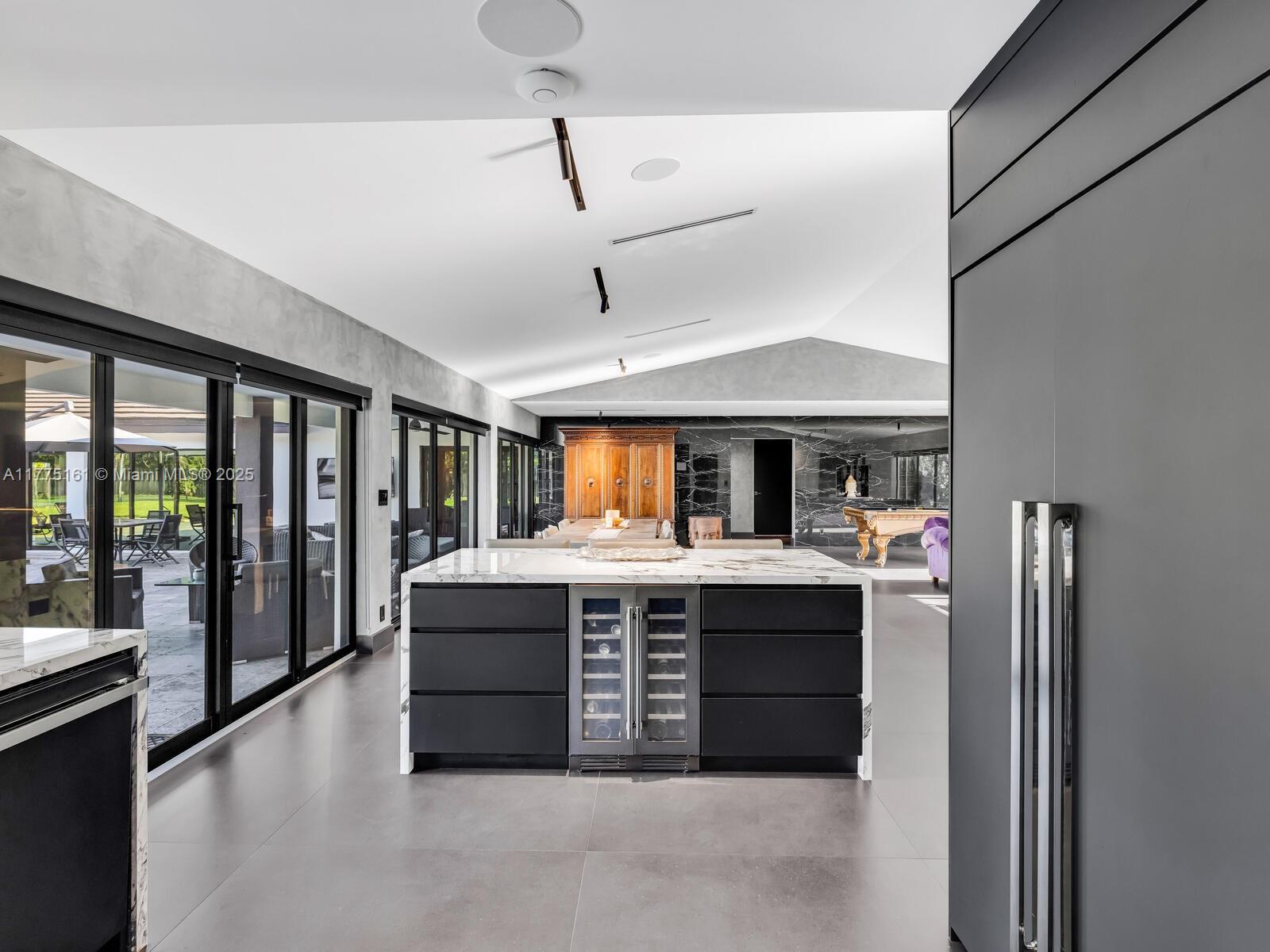 MONTGOMERY GROVES ESTATES - Residential