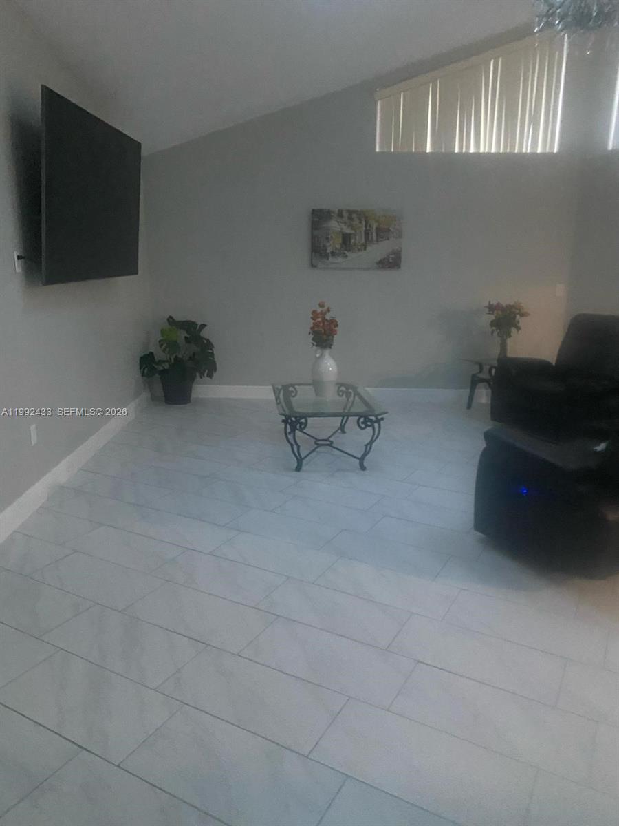 ROYAL OAKS Ph 1 - Residential