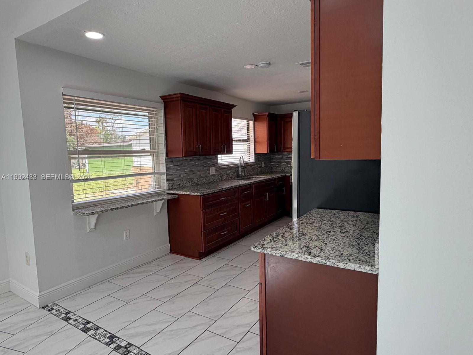 ROYAL OAKS Ph 1 - Residential