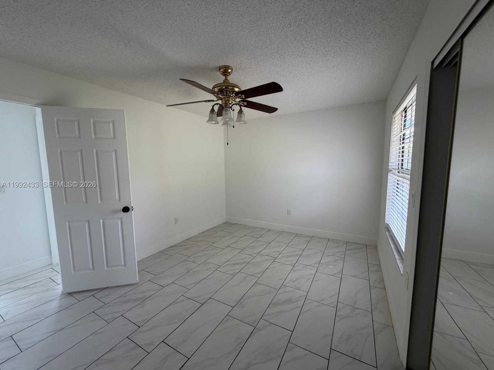ROYAL OAKS Ph 1 - Residential