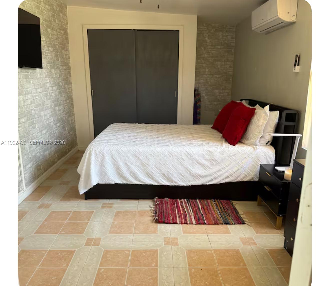 ROYAL OAKS Ph 1 - Residential