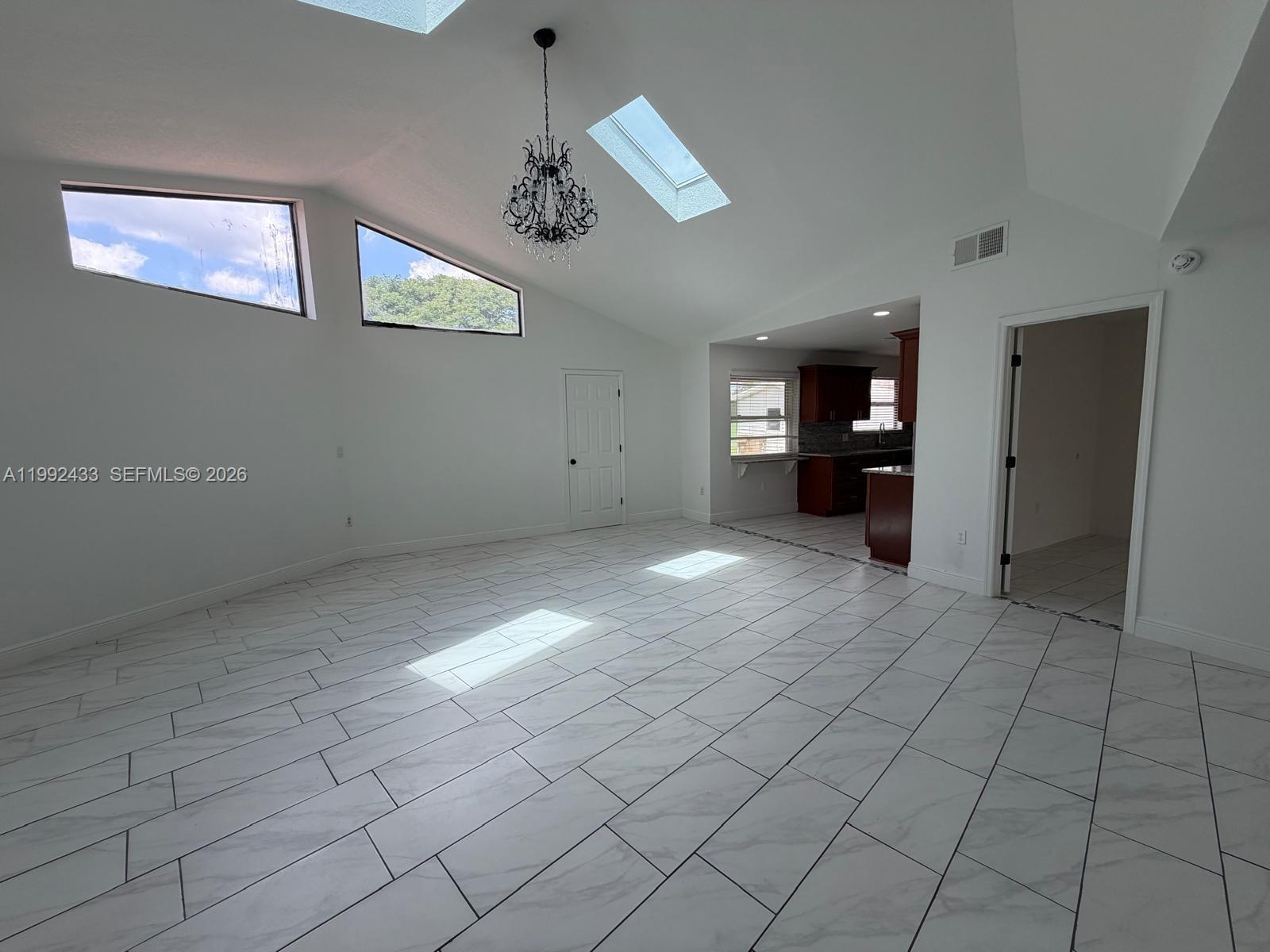 ROYAL OAKS Ph 1 - Residential