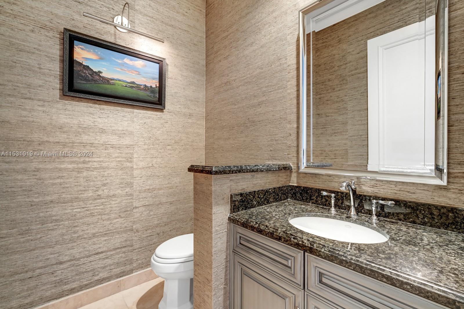 ROYAL PALM YACHT & COUNTR - Residential