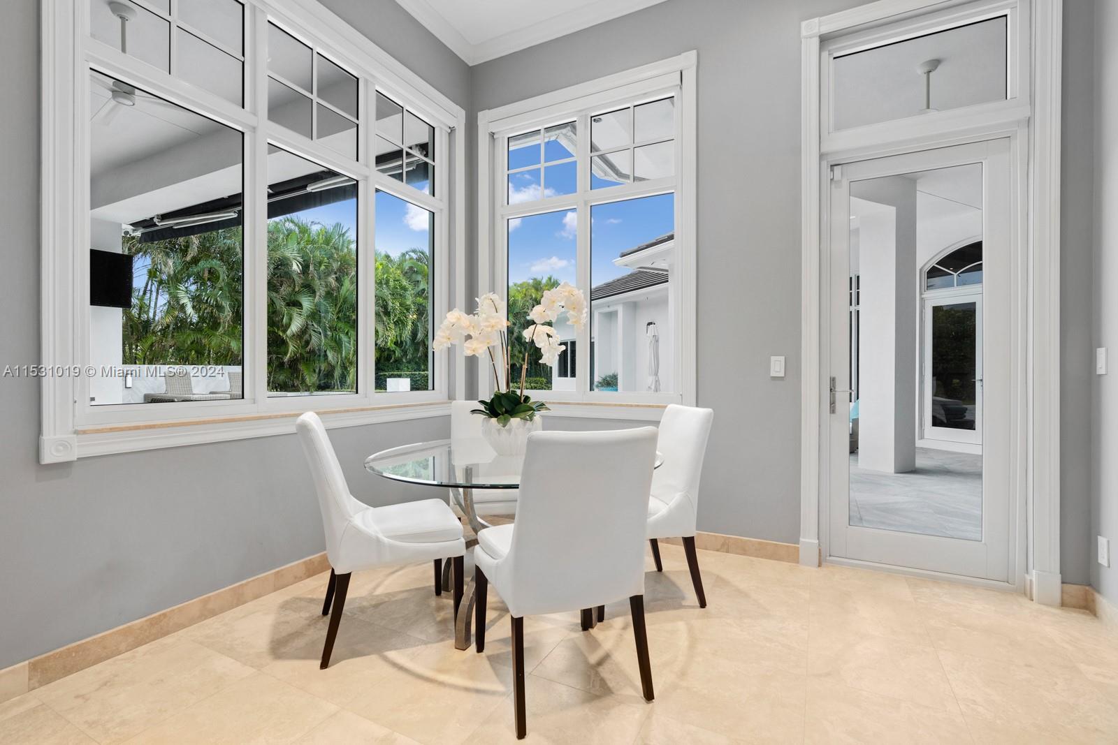 ROYAL PALM YACHT & COUNTR - Residential