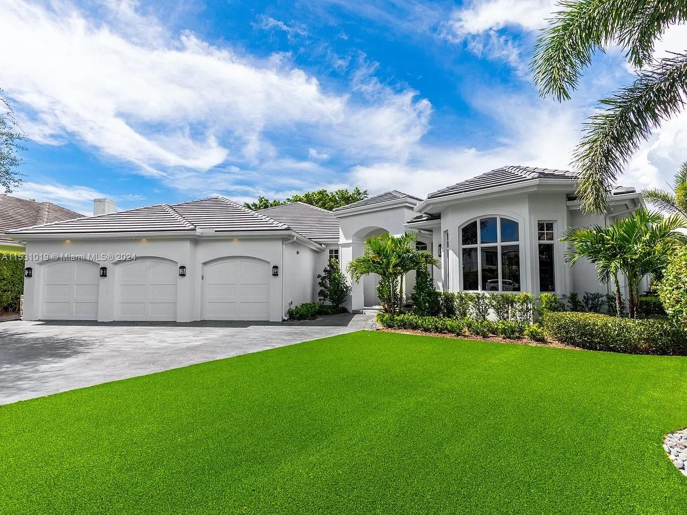 ROYAL PALM YACHT & COUNTR - Residential