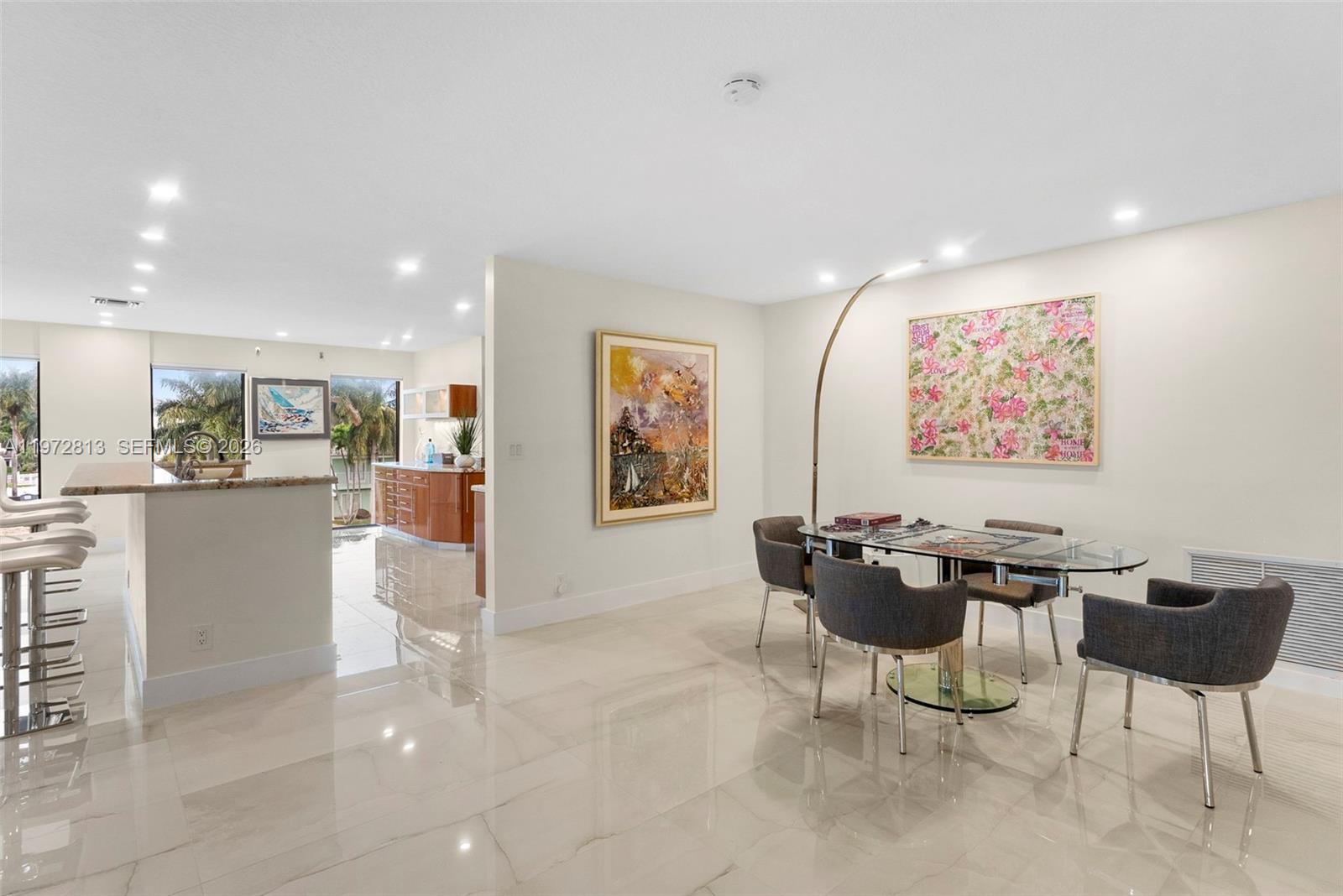 76 Isle Of Venice Dr H