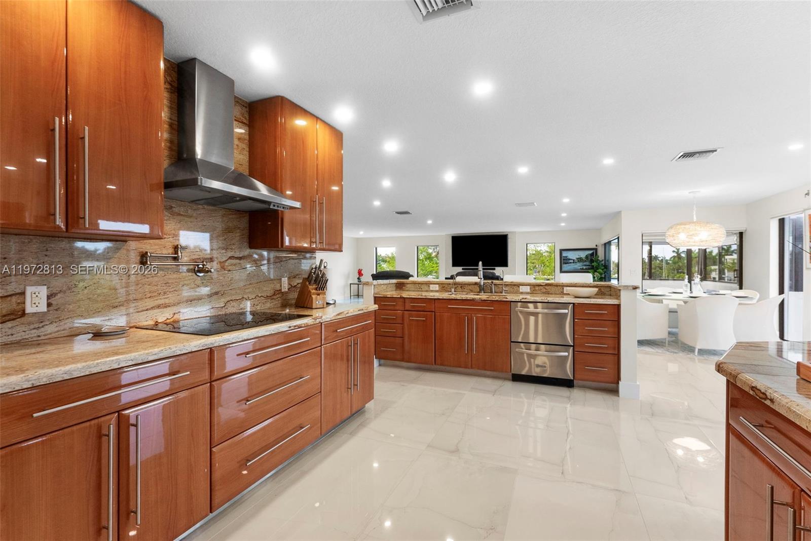 76 ISLE OF VENICE CO-OP - Residential