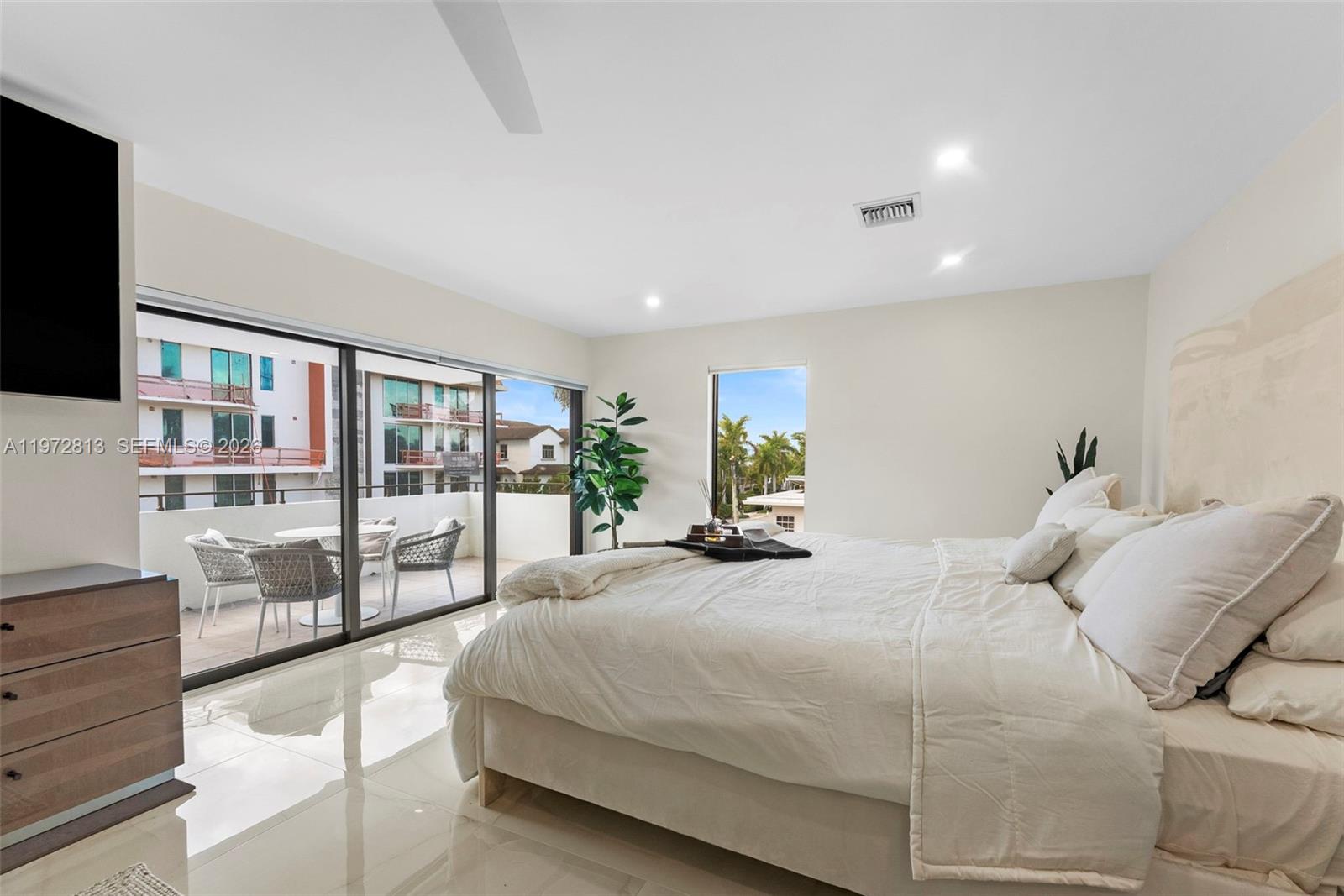 76 ISLE OF VENICE CO-OP - Residential