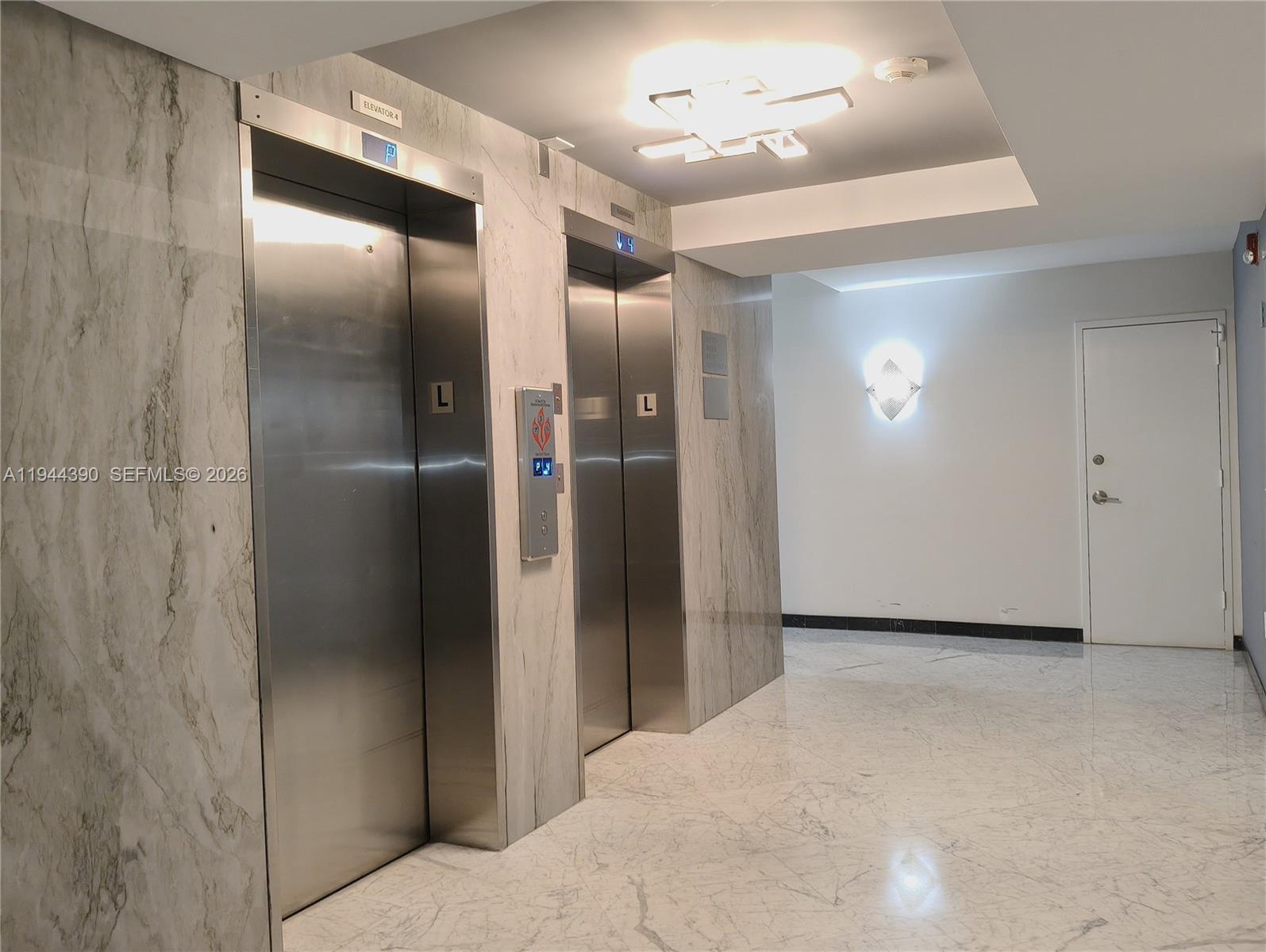 AQUARIUS CONDO - Residential