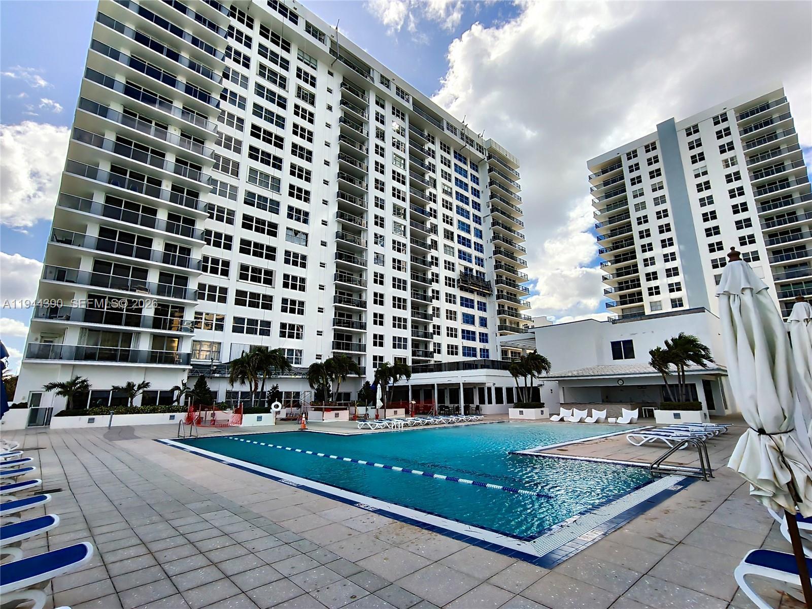 AQUARIUS CONDO - Residential