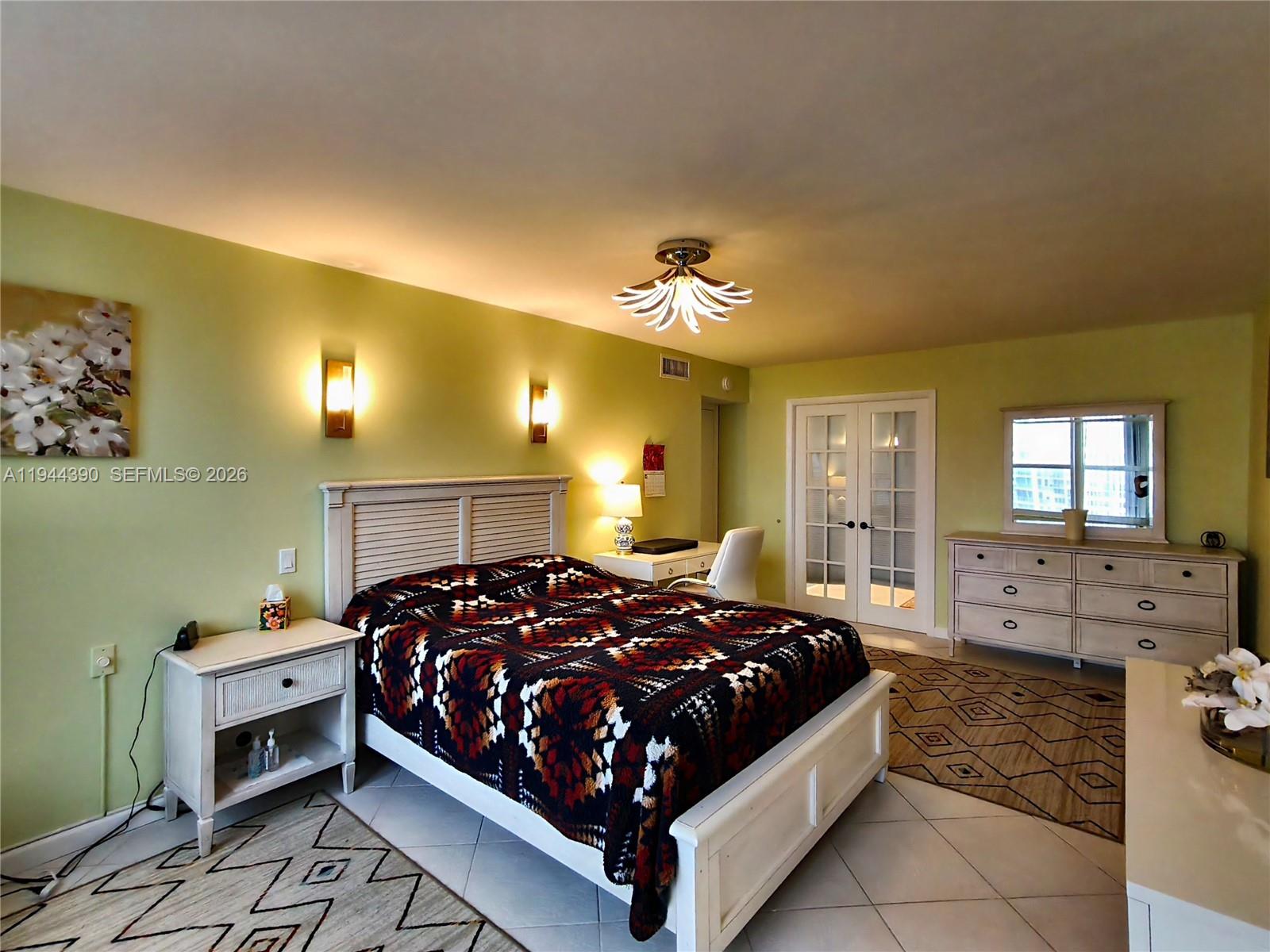 AQUARIUS CONDO - Residential