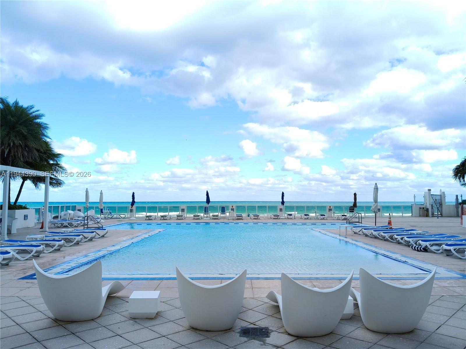 AQUARIUS CONDO - Residential