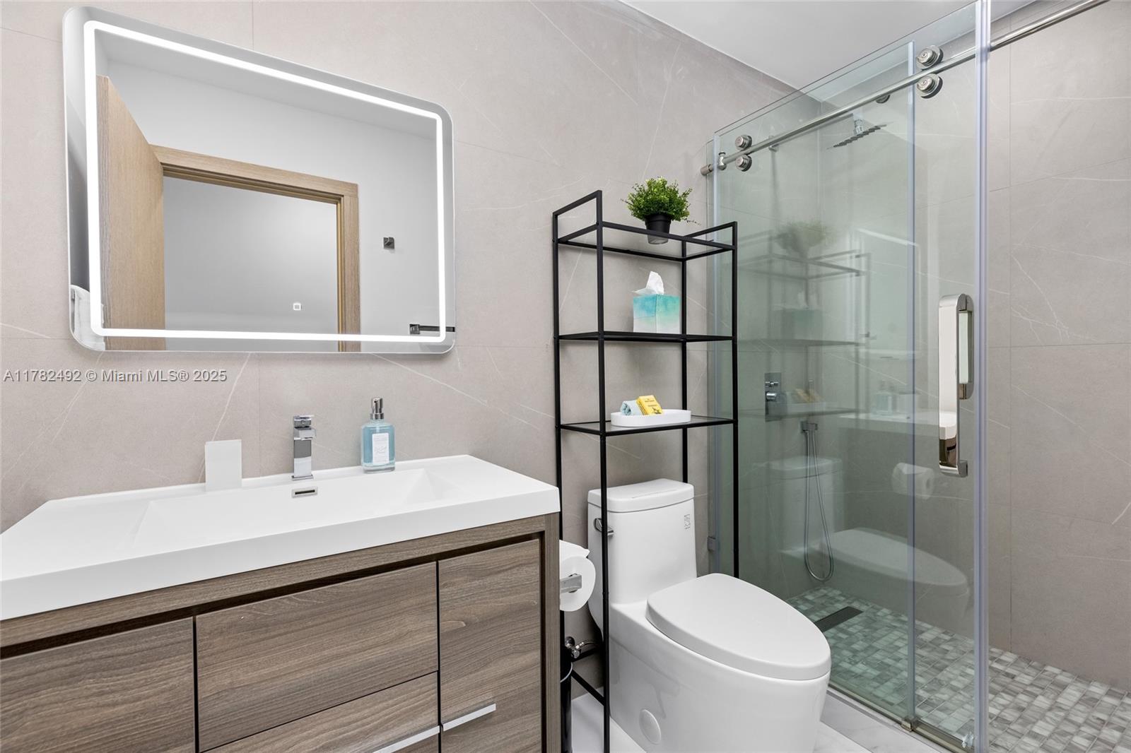 LANDINGS FIRST SEC - Residential