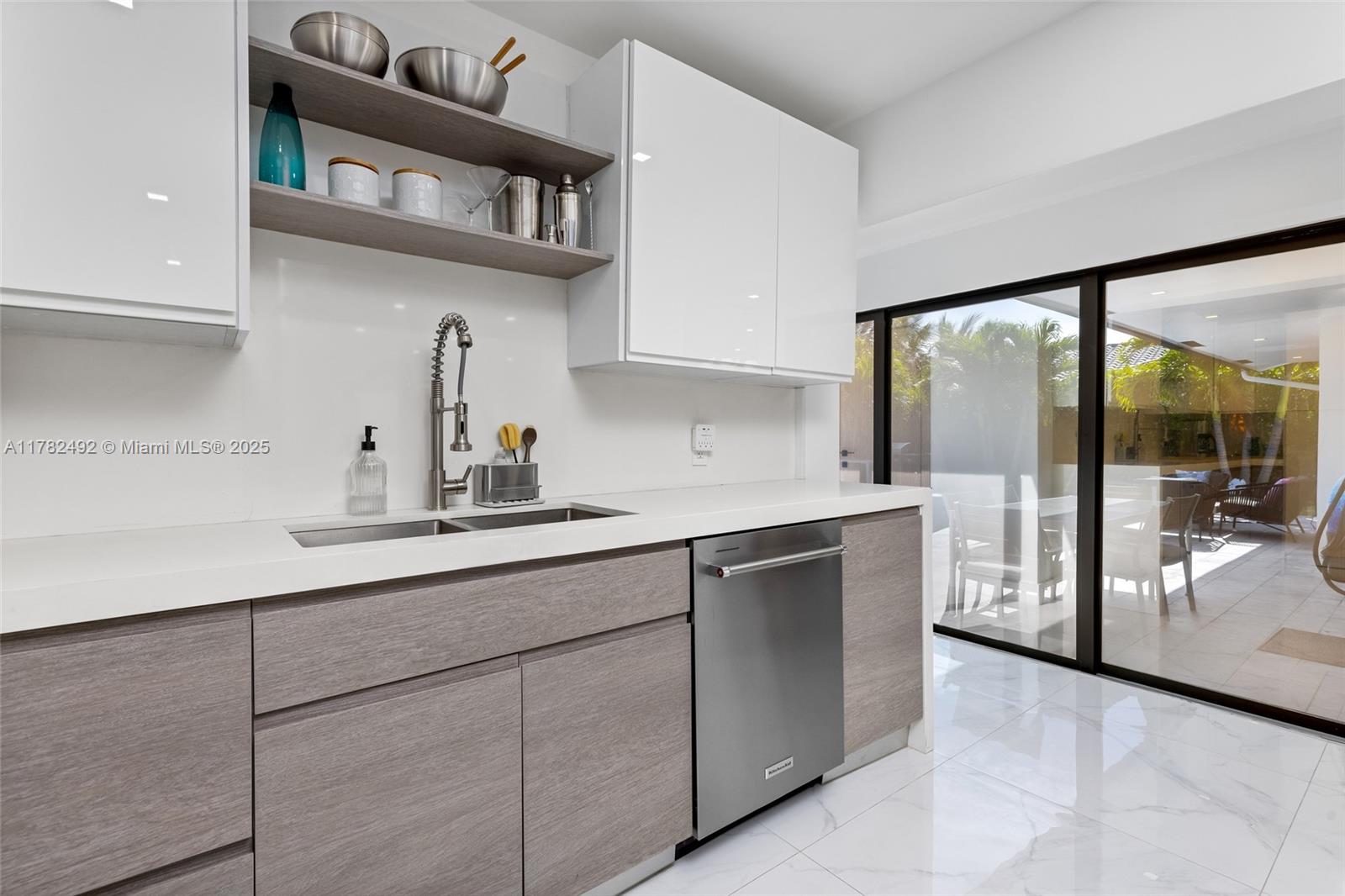 LANDINGS FIRST SEC - Residential