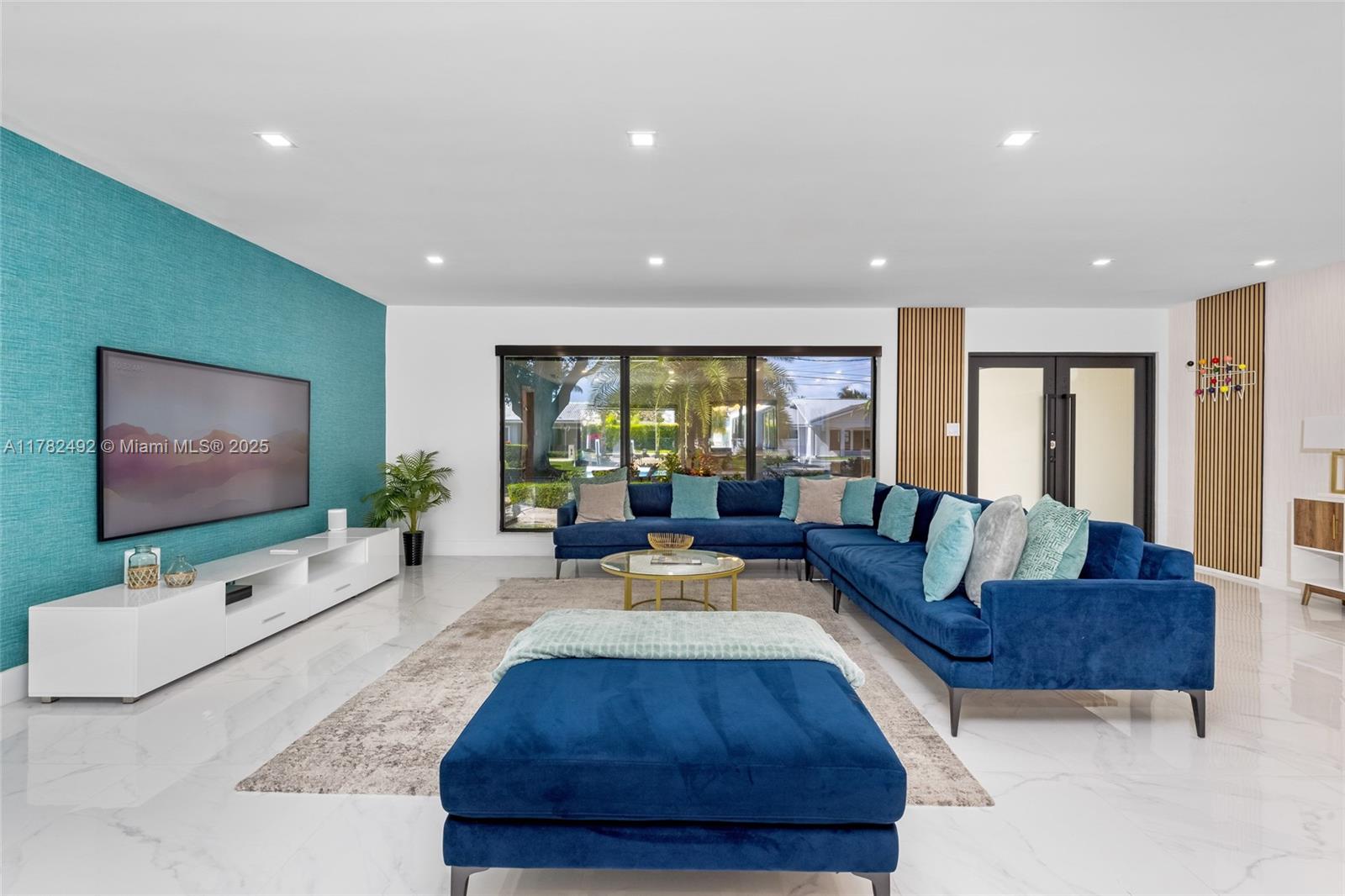 LANDINGS FIRST SEC - Residential