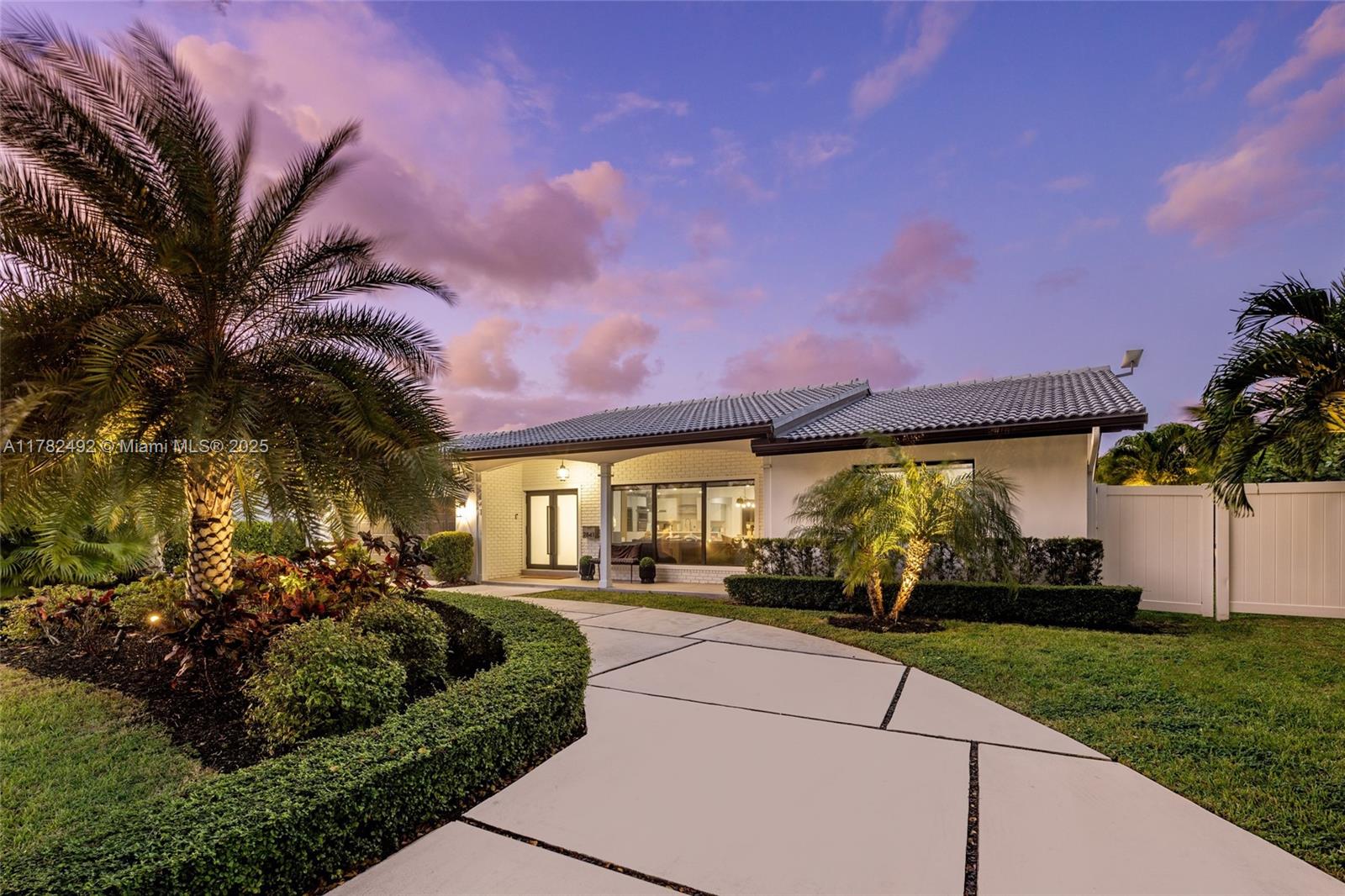 LANDINGS FIRST SEC - Residential