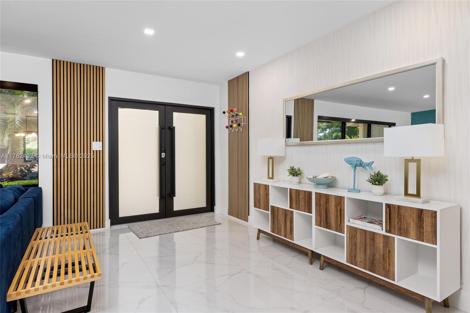 LANDINGS FIRST SEC - Residential