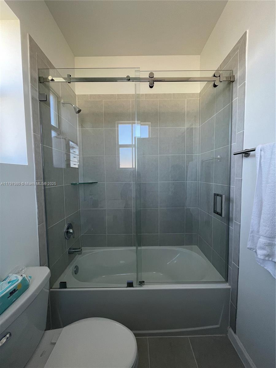 PARADISE PINES - Residential