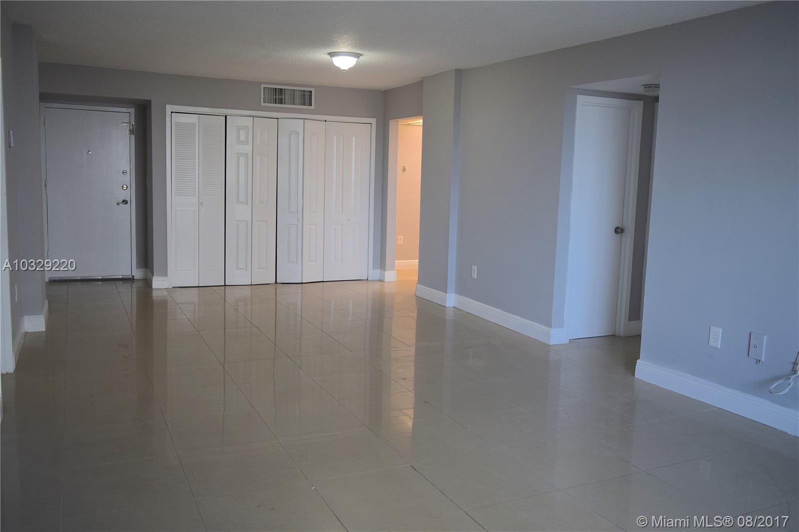 THE ISLANDER CLUB CONDO - Residential Lease