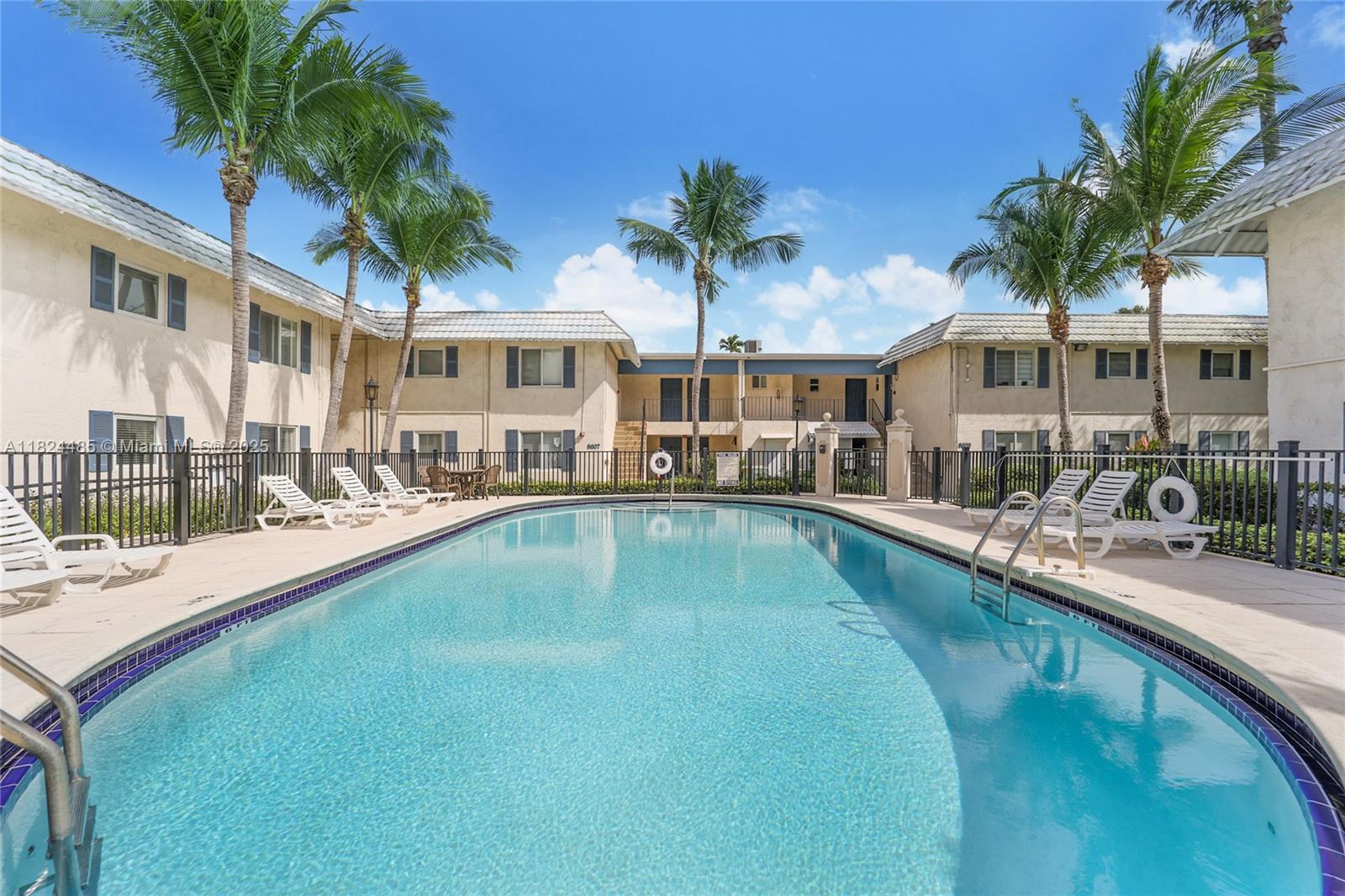 Rental Property at 8601 Sw 68th Ct 26, Pinecrest, Miami-Dade County, Florida - Bedrooms: 1 
Bathrooms: 1  - $1,850 MO.