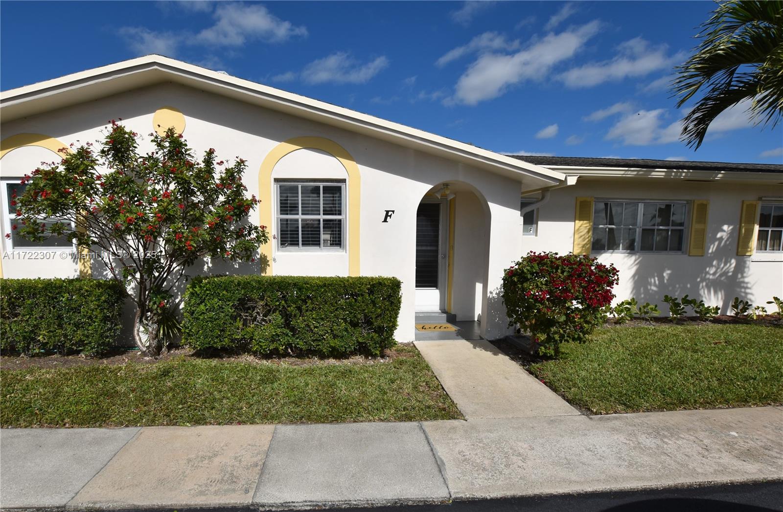 This is the largest 2/2 in Emory, boasting 1052 square feet. The property features a beautiful patio in the back, which the owners recently renovated and re-landscaped for added privacy. The closet doors have all been changed out for mirrored rolling doors. The community vibrant, offering amenities such a heated pool, social events, pickle ball, a gym, and much more. There is a low maintenance fee and an updated electric panel. All the furniture is included in the sale, with a few exclusions.