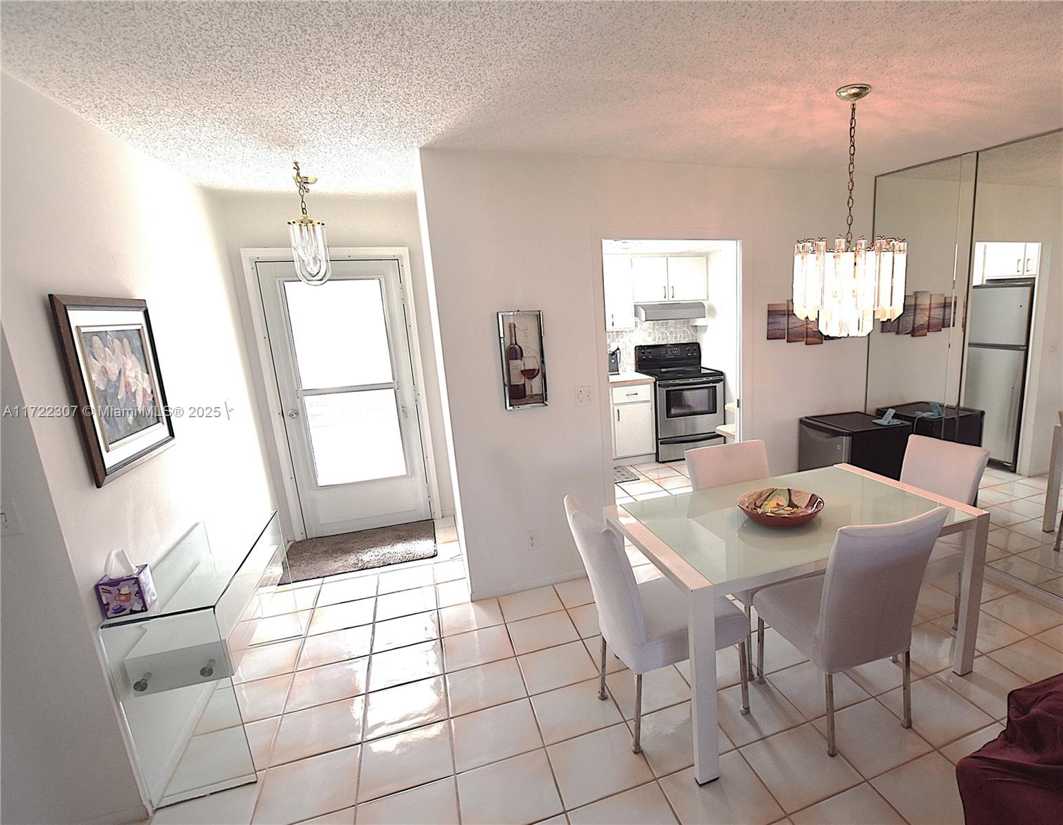 CRESTHAVEN VILLAS 30 COND - Residential