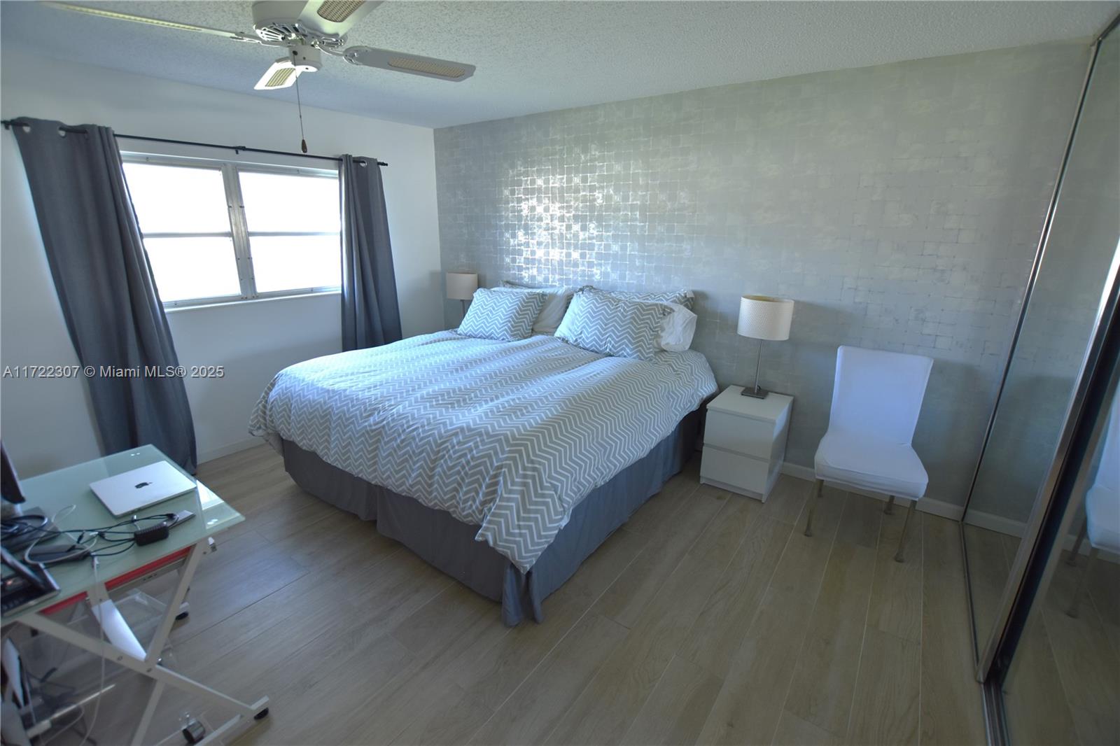 CRESTHAVEN VILLAS 30 COND - Residential
