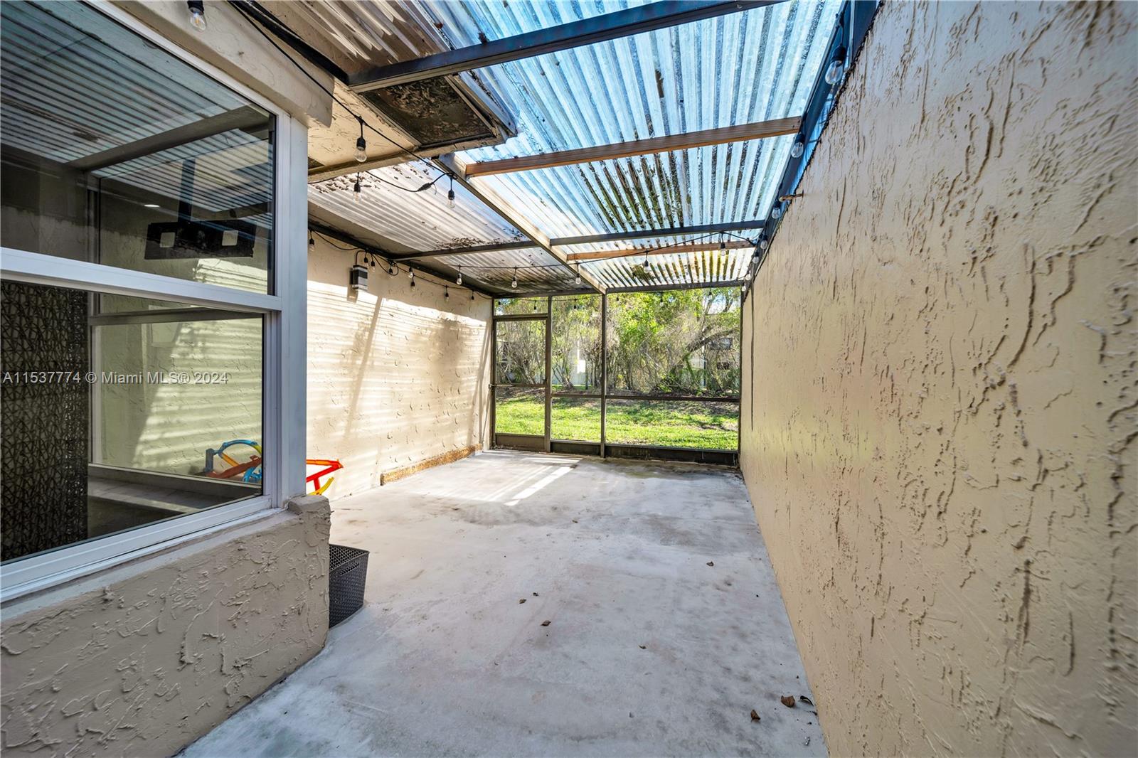 PATIO VILLAS SEC FOUR AT - Residential