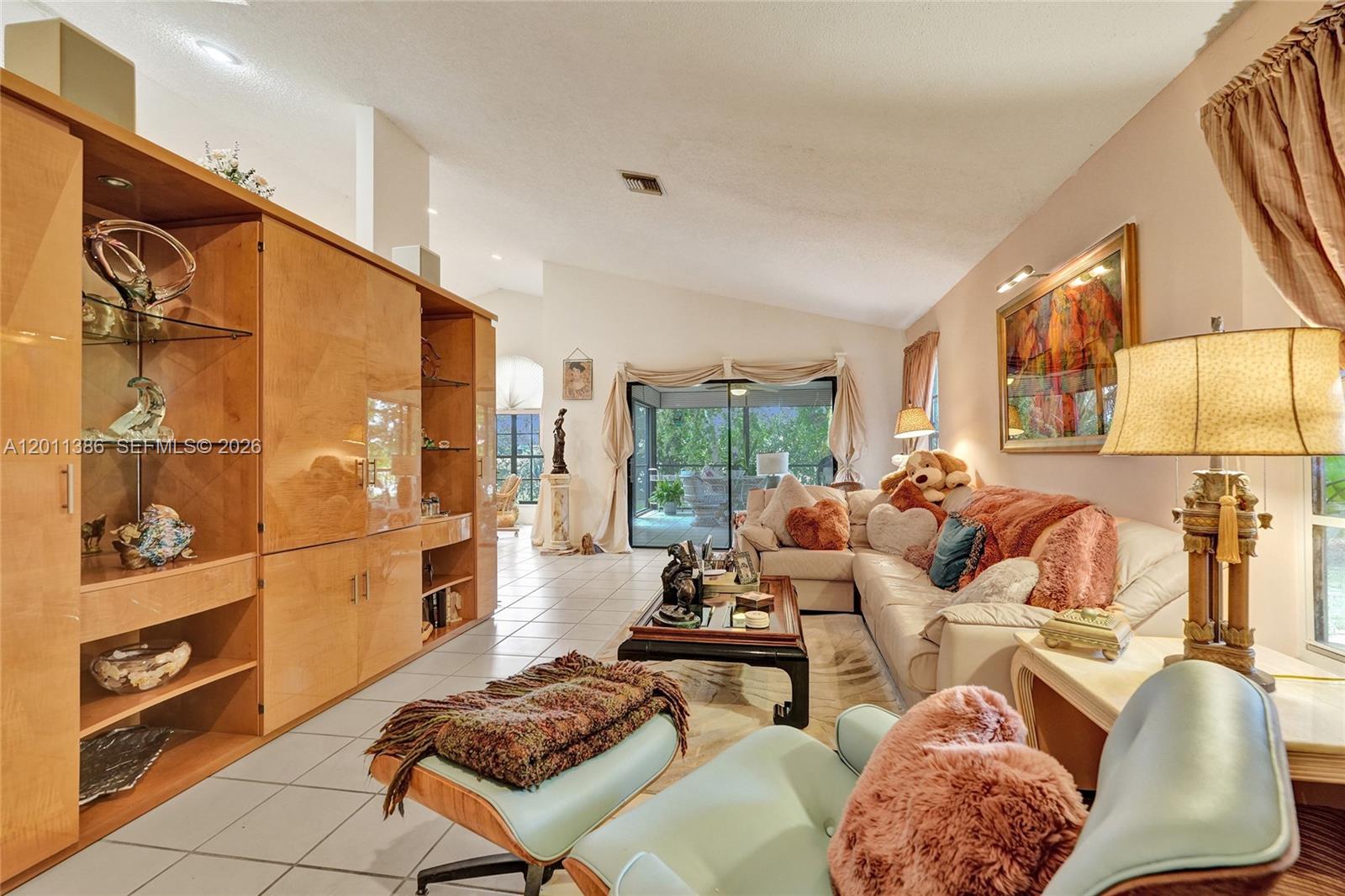 PIPERS GLEN A-3 - Residential