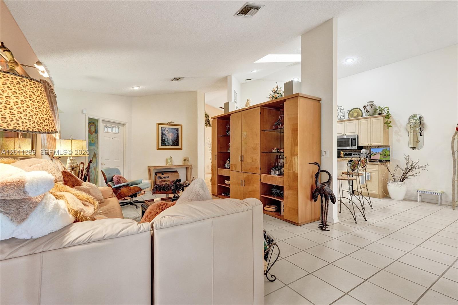 PIPERS GLEN A-3 - Residential