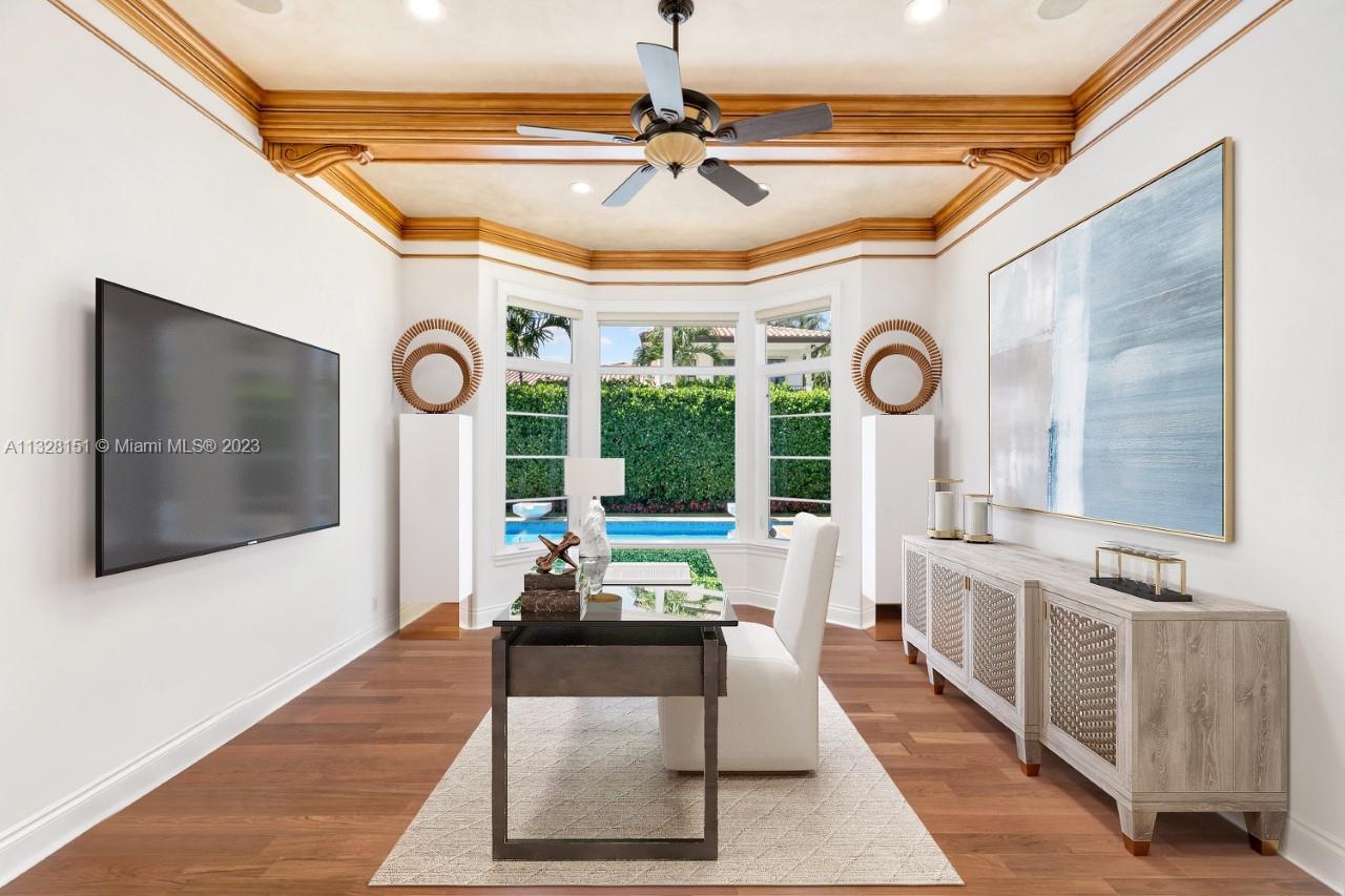 ROYAL PALM YACHT & COUNTRY - Residential