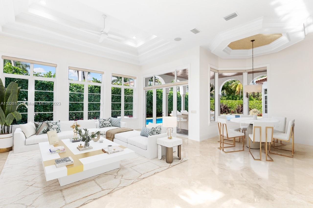 ROYAL PALM YACHT & COUNTRY - Residential